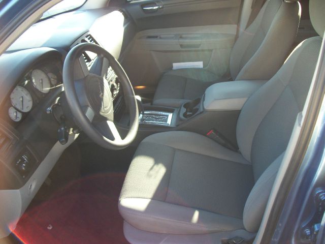 Chrysler 300 2007 photo 16