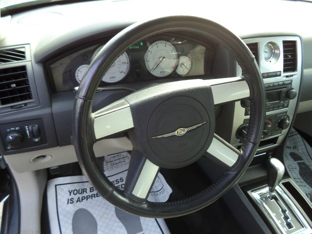 Chrysler 300 2007 photo 2