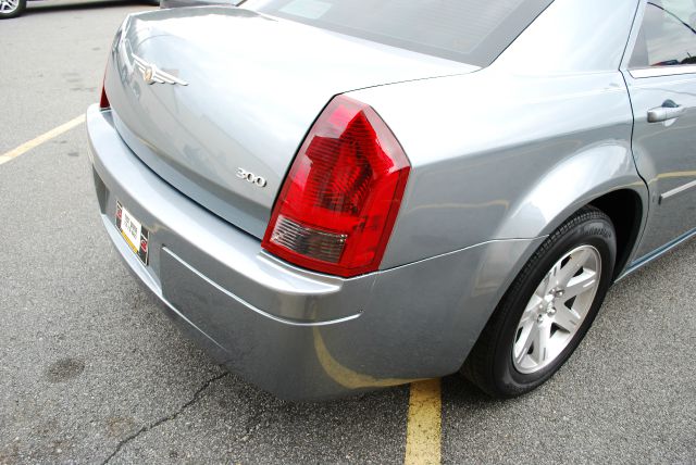 Chrysler 300 2007 photo 2