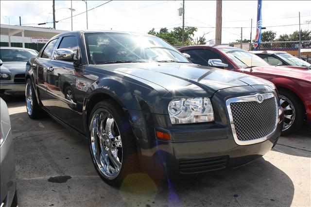 Chrysler 300 2007 photo 2