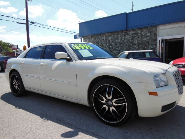 Chrysler 300 2007 photo 2