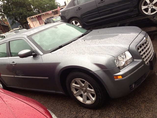 Chrysler 300 2007 photo 2