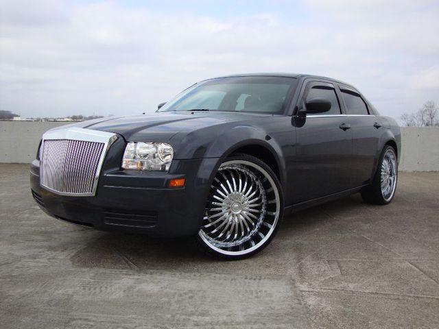 Chrysler 300 4dr 4WD SLE Commercial Unspecified