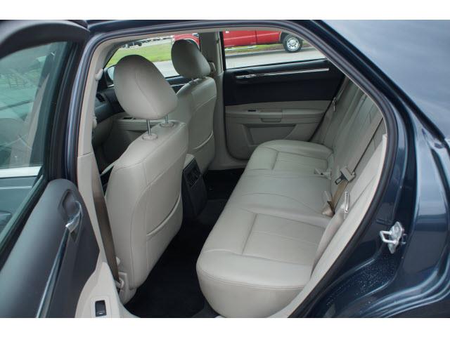 Chrysler 300 2007 photo 4