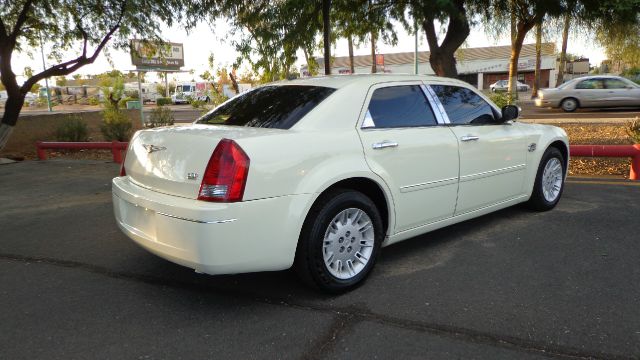 Chrysler 300 2007 photo 2