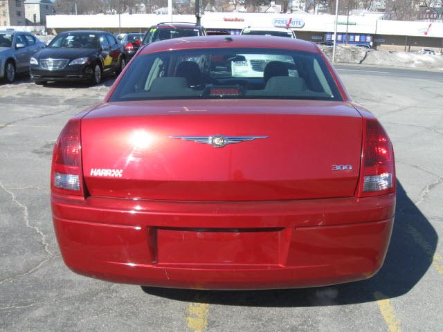 Chrysler 300 2007 photo 2