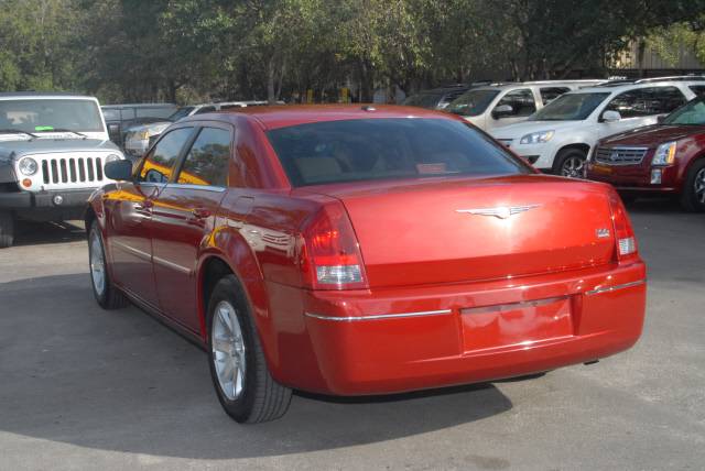 Chrysler 300 2007 photo 2