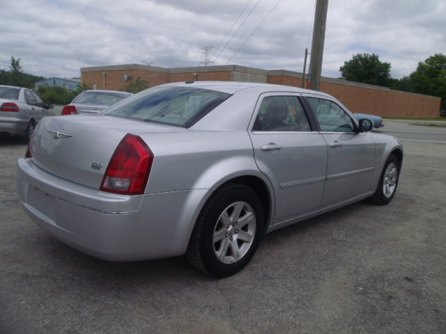 Chrysler 300 2007 photo 19