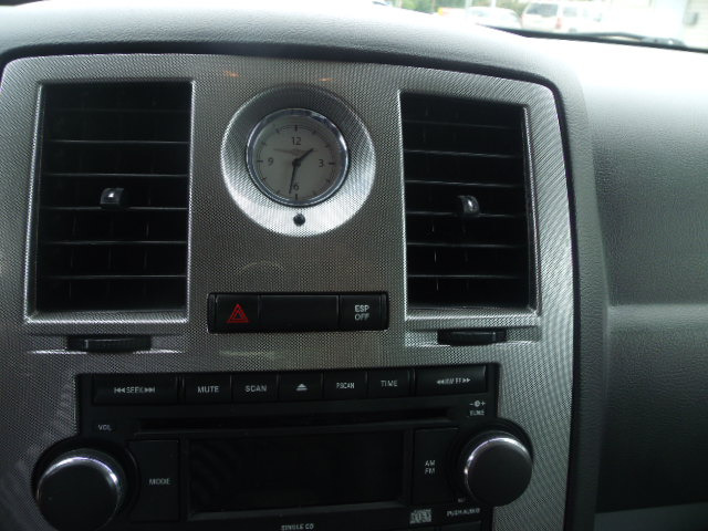 Chrysler 300 2007 photo 23