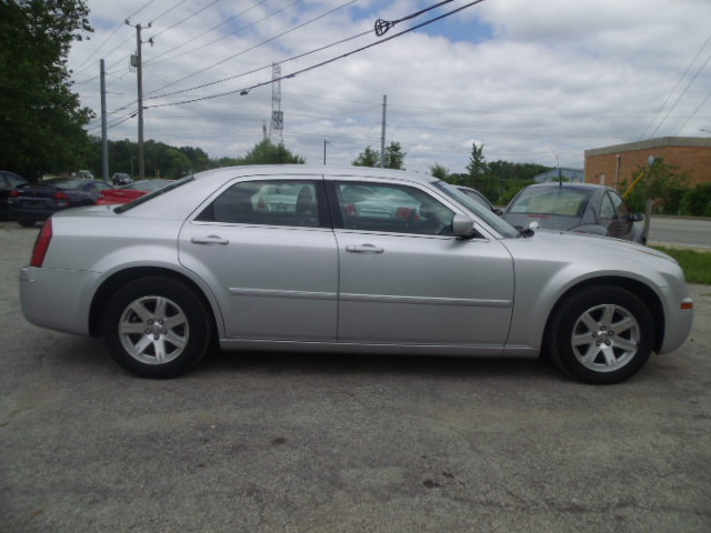 Chrysler 300 2007 photo 24