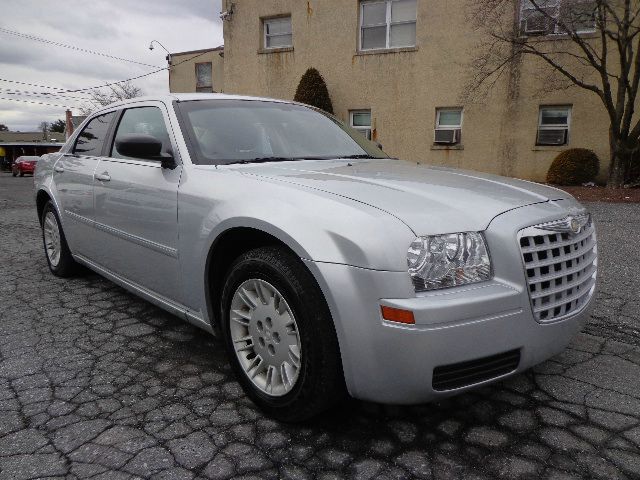 Chrysler 300 2007 photo 2