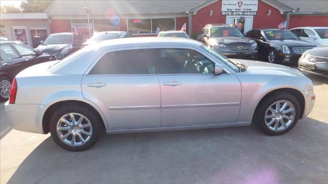 Chrysler 300 2007 photo 2