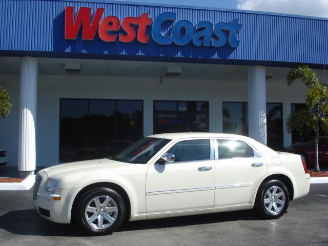 Chrysler 300 Unknown Sedan