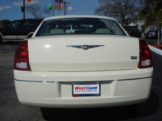 Chrysler 300 2007 photo 4