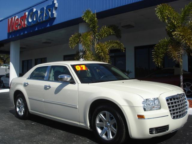 Chrysler 300 2007 photo 3