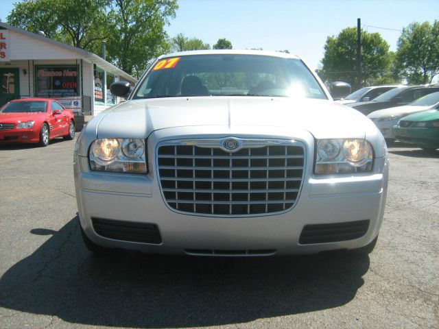 Chrysler 300 2007 photo 2