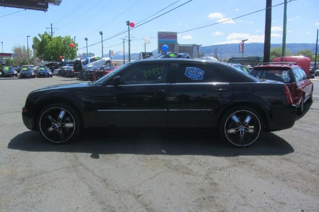 Chrysler 300 2007 photo 18