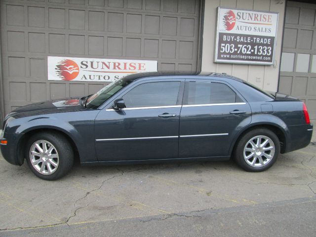 Chrysler 300 2007 photo 2