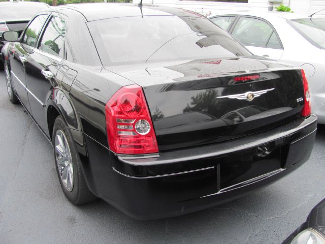 Chrysler 300 2008 photo 15