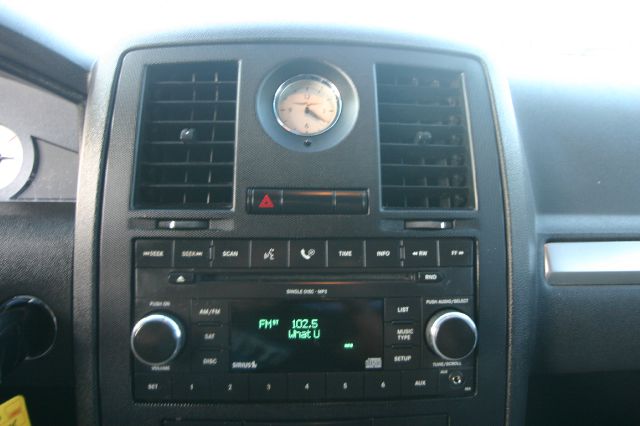 Chrysler 300 2008 photo 4