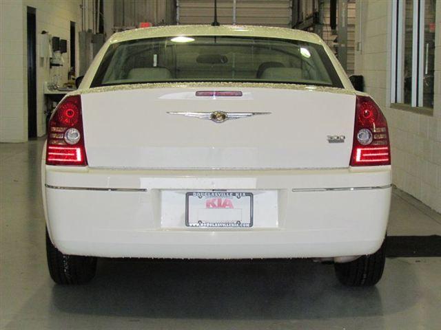 Chrysler 300 2008 photo 3