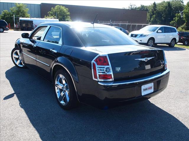 Chrysler 300 2008 photo 3