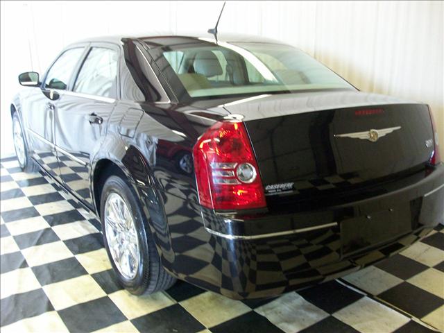 Chrysler 300 2008 photo 3