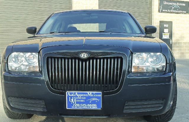 Chrysler 300 2008 photo 2