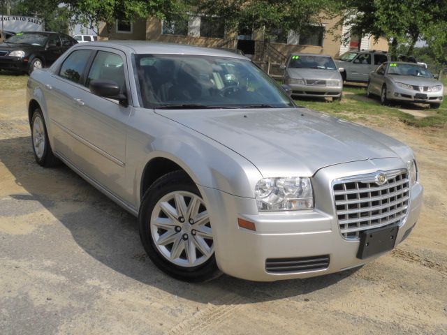 Chrysler 300 2008 photo 19