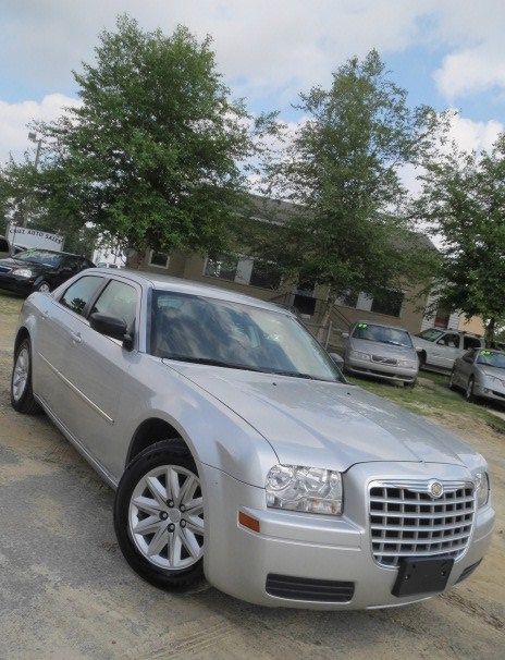 Chrysler 300 2008 photo 22