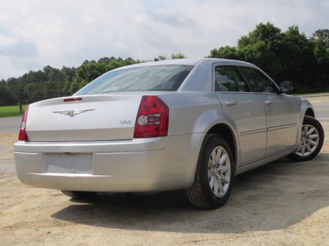 Chrysler 300 2008 photo 26