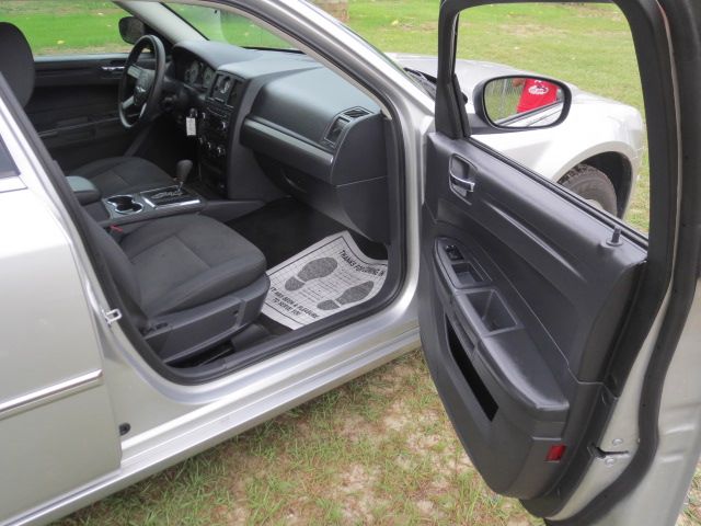 Chrysler 300 2008 photo 51