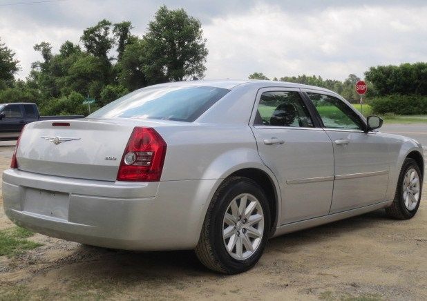 Chrysler 300 2008 photo 71