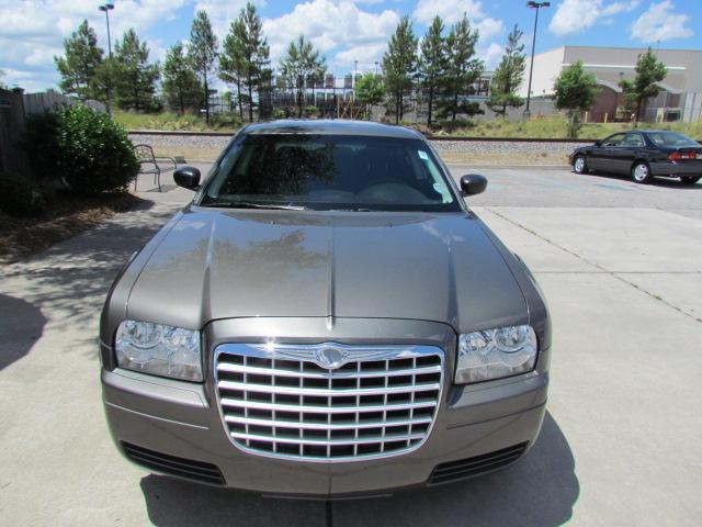 Chrysler 300 2008 photo 16