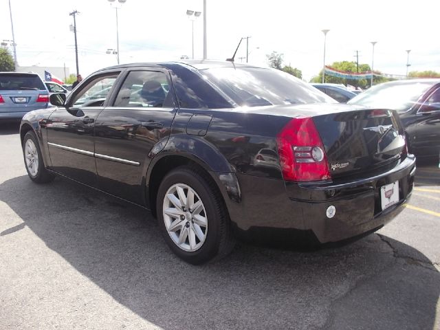 Chrysler 300 2008 photo 3