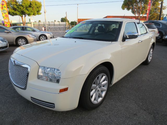 Chrysler 300 2008 photo 11