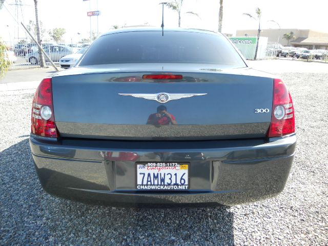 Chrysler 300 2008 photo 3