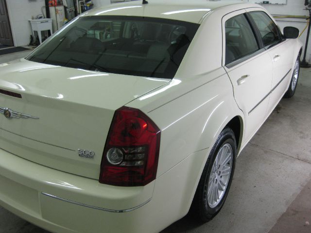 Chrysler 300 2008 photo 3