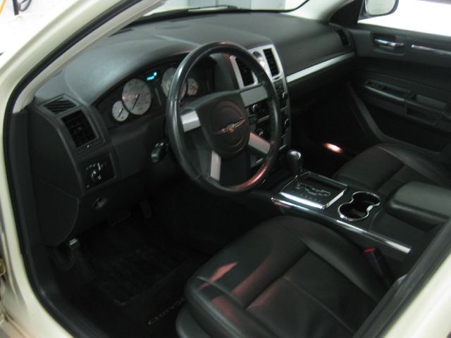 Chrysler 300 2008 photo 9