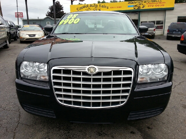 Chrysler 300 2008 photo 2