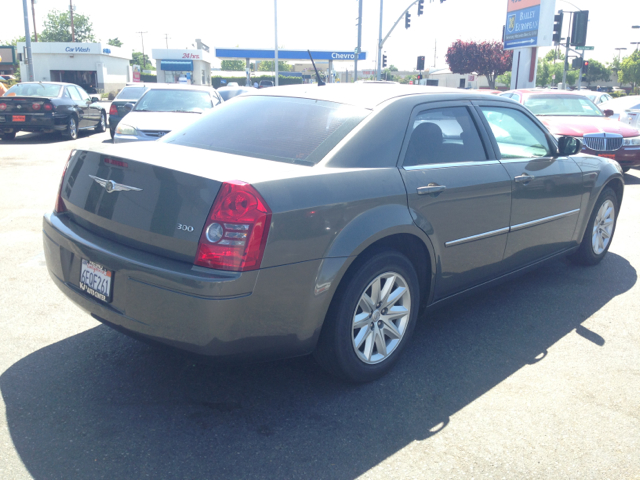 Chrysler 300 Elk Conversion Van Sedan