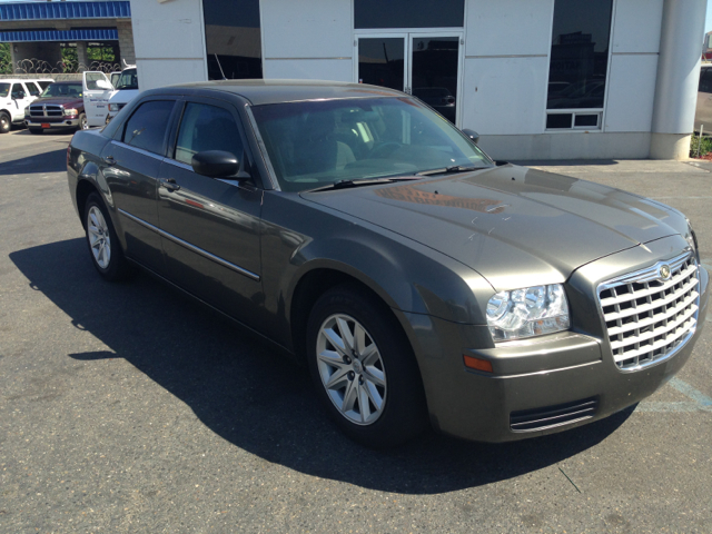 Chrysler 300 2008 photo 2