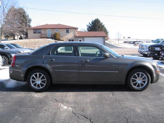 Chrysler 300 2008 photo 14