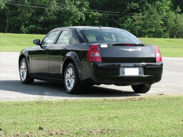 Chrysler 300 2008 photo 20