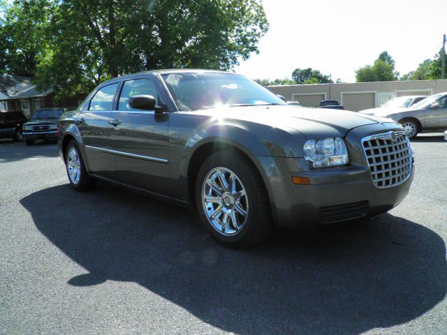 Chrysler 300 2008 photo 17