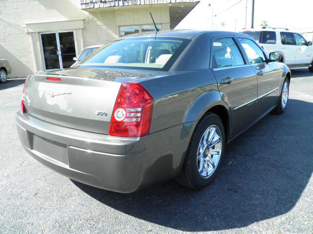 Chrysler 300 2008 photo 18