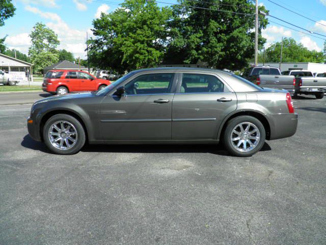 Chrysler 300 2008 photo 21