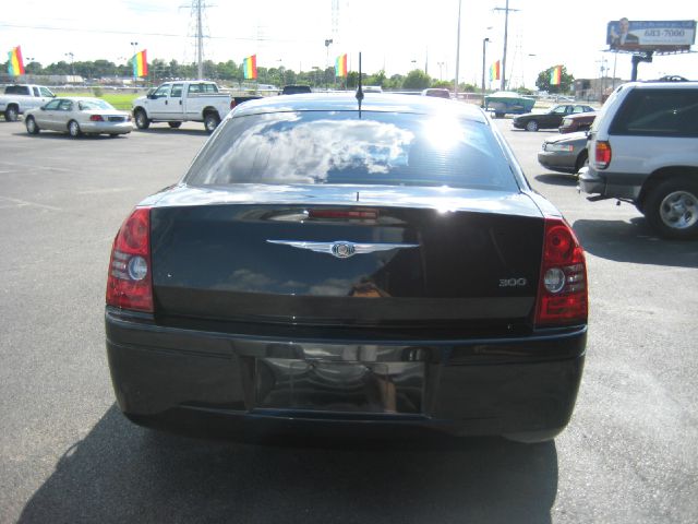 Chrysler 300 2008 photo 10