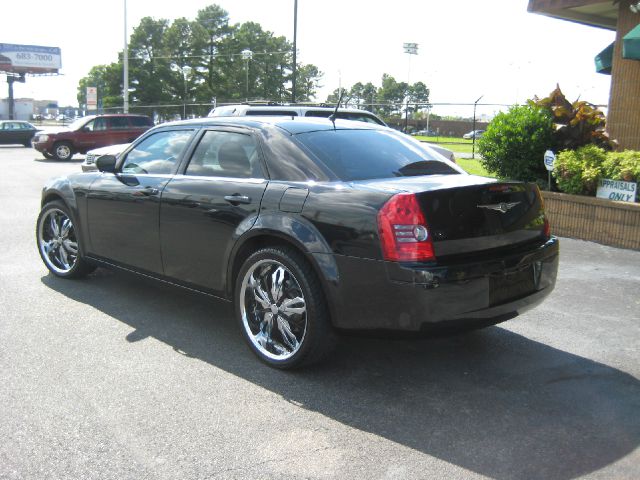 Chrysler 300 2008 photo 15