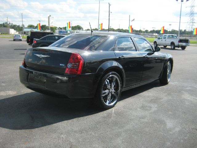 Chrysler 300 2008 photo 8